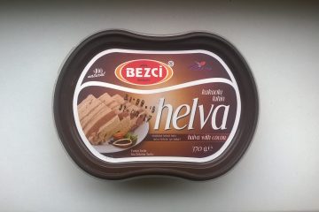 Packaging of Bezci halva with cocoa